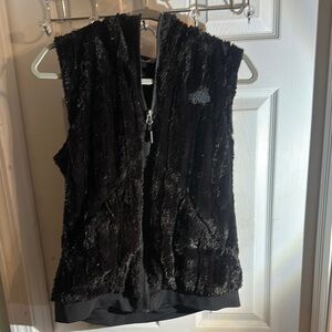 The North Face Black Fuzzy Vest with Zipper size M,